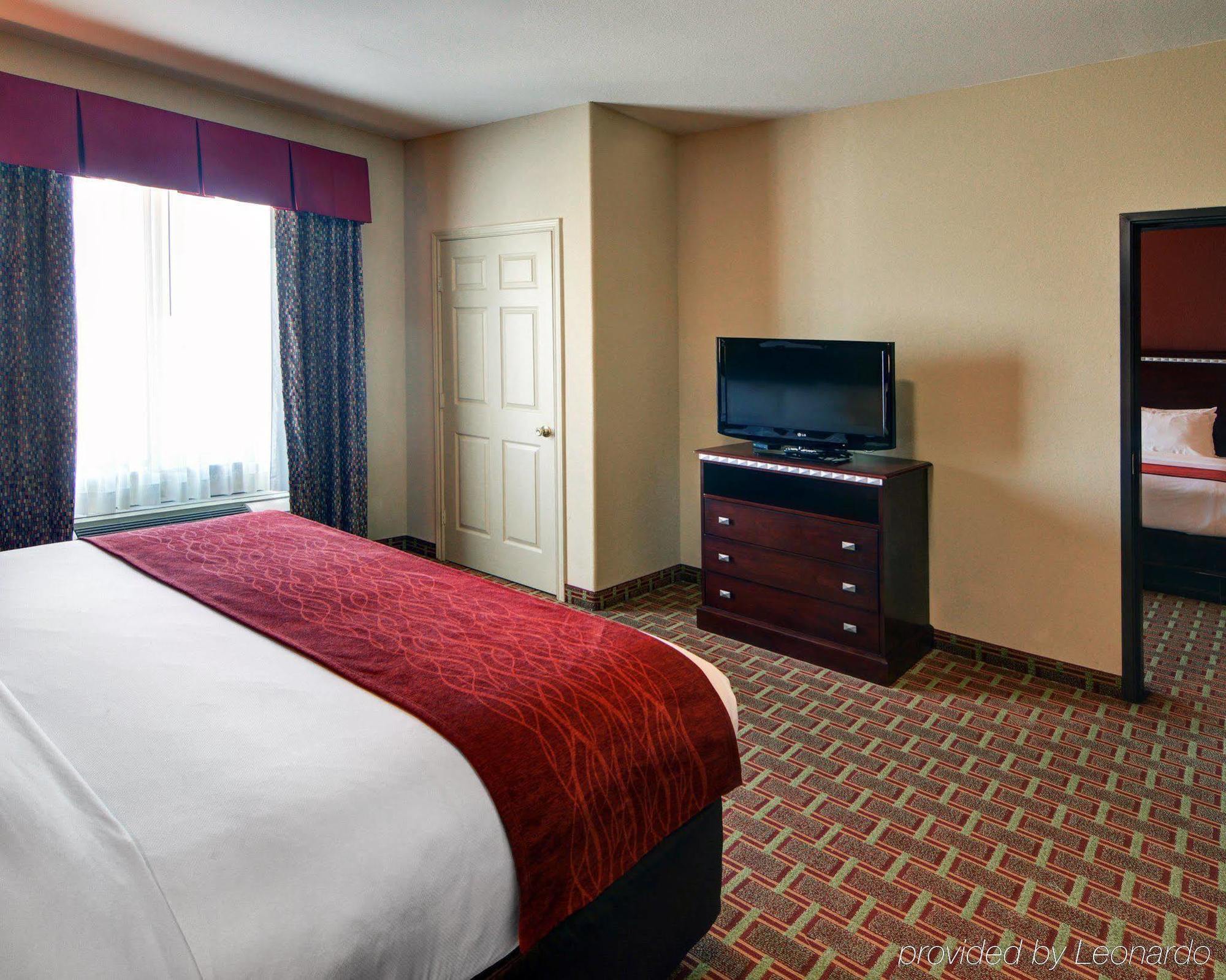 Comfort Worth Hotel 3*